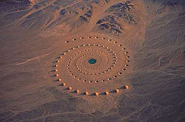 The Desert Breath, located in the Egyptian desert near Hurghada on the Red Sea coast, is a double-spiral extra-large piece of art